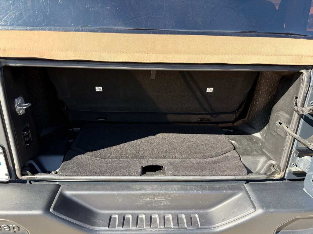 Used 2018 Jeep Wrangler Golden Eagle image 24