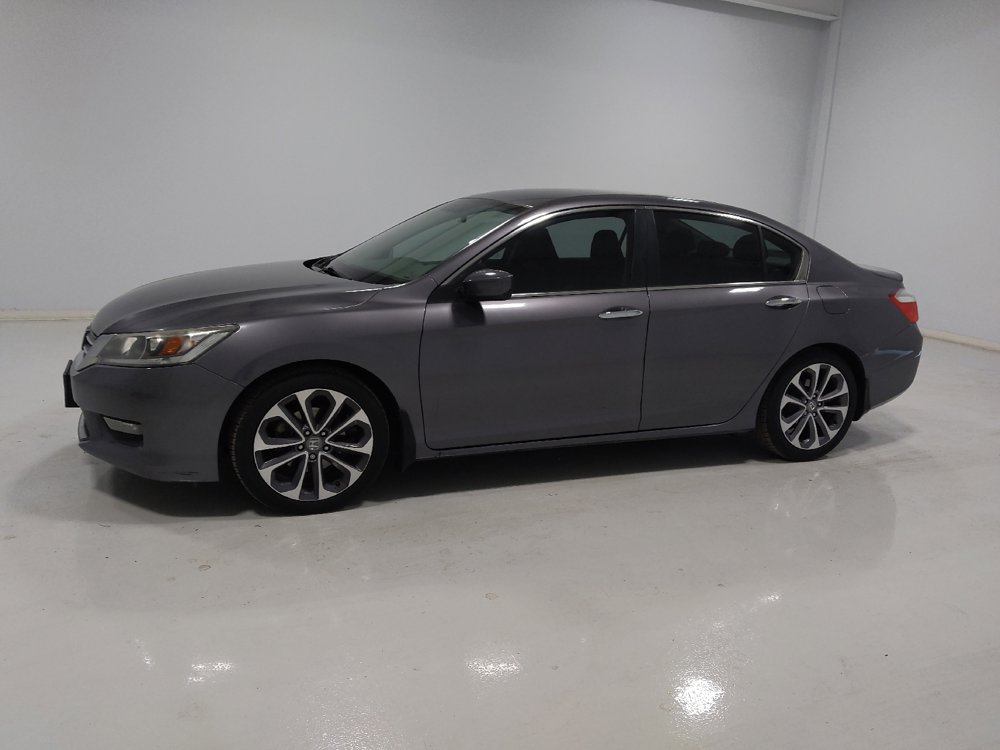 Used 2015 Honda Accord Sport image 2