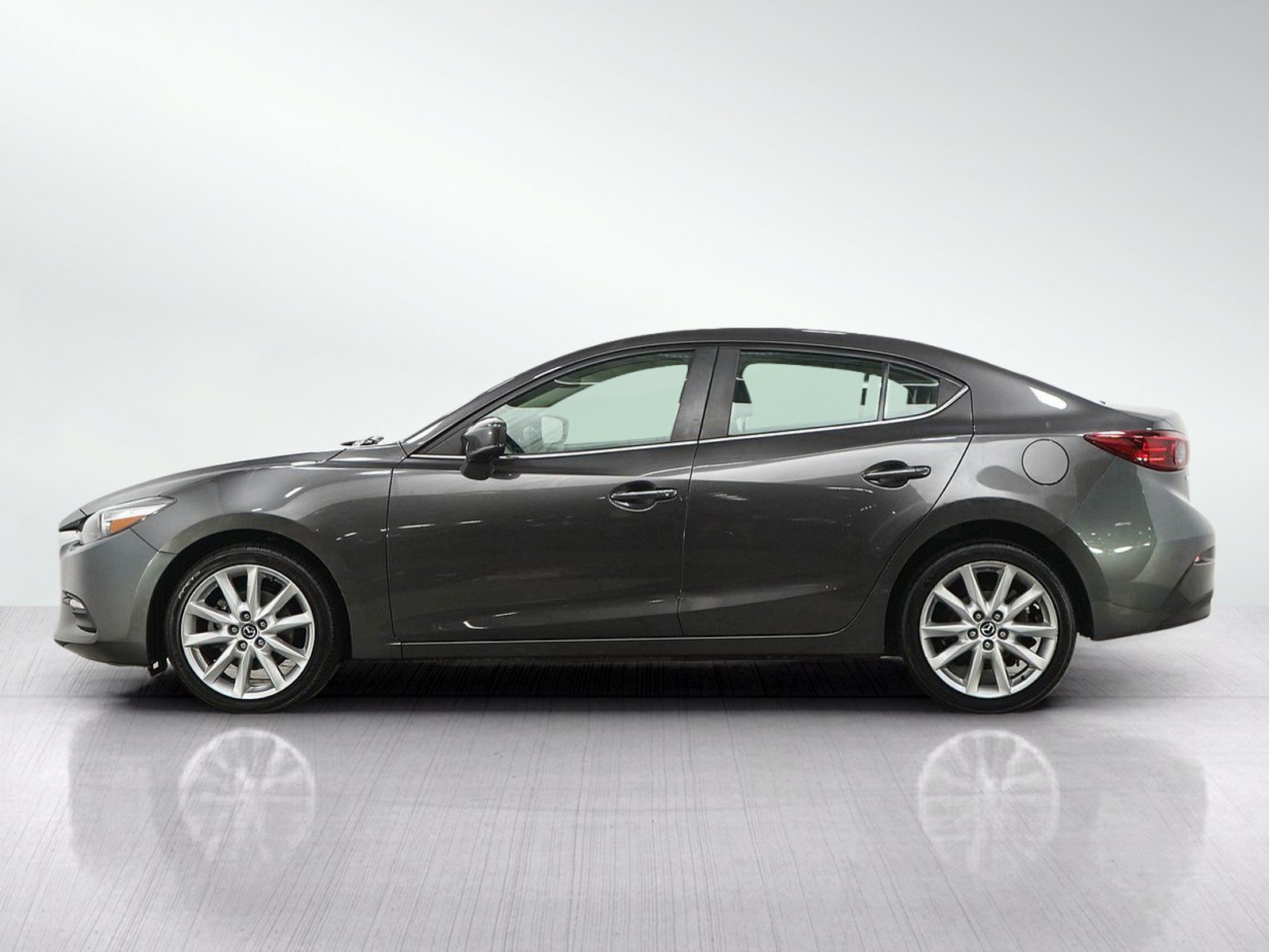 Used 2017 MAZDA MAZDA3 Touring FWD image 2