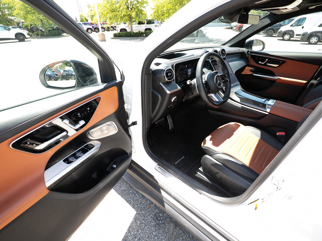 Used 2024 Mercedes-Benz GLC 300 w/ AMG Line image 11