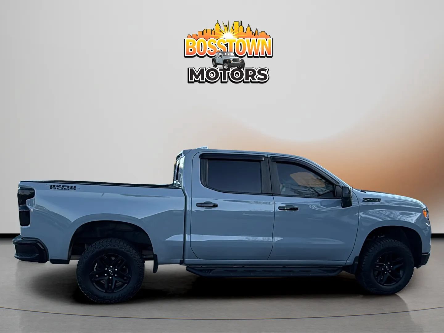 Used 2024 Chevrolet Silverado 1500 LT Trail Boss w/ LT Trail Boss Premium Package AWD/4WD image 8