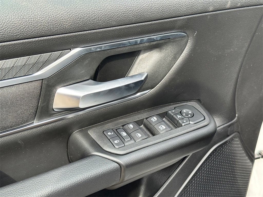 New 2026 RAM 1500 4x4 Crew Cab image 30