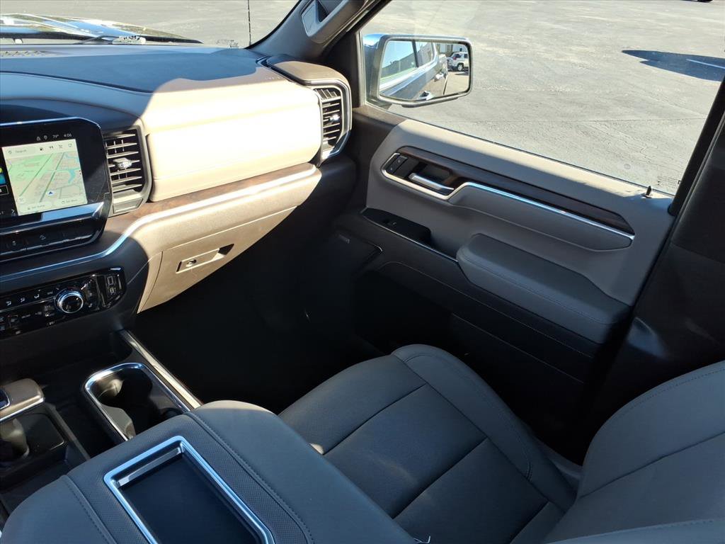 Used 2022 GMC Sierra 1500 SLT w/ SLT Convenience Package image 12