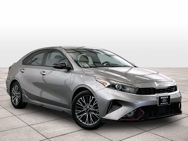 Used 2023 Kia Forte GT-Line w/ GT-Line Technology Package FWD image 2