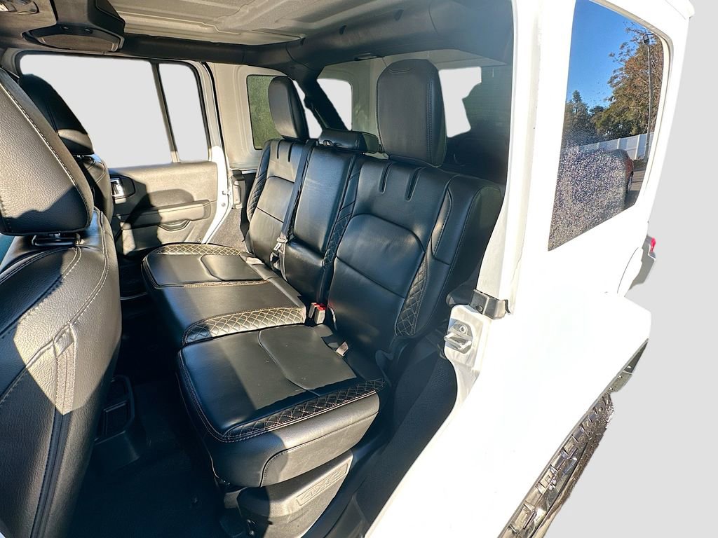 Used 2021 Jeep Wrangler Unlimited Sahara image 25