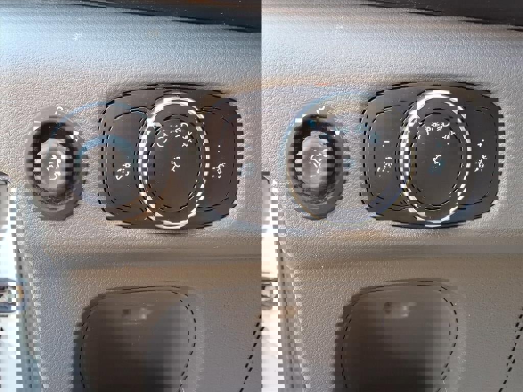 Used 2020 Ford Transit 150 Low Roof image 18