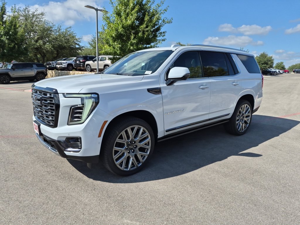 New 2026 GMC Yukon Denali Ultimate w/ LPO, Floor Liner Package AWD/4WD image 3