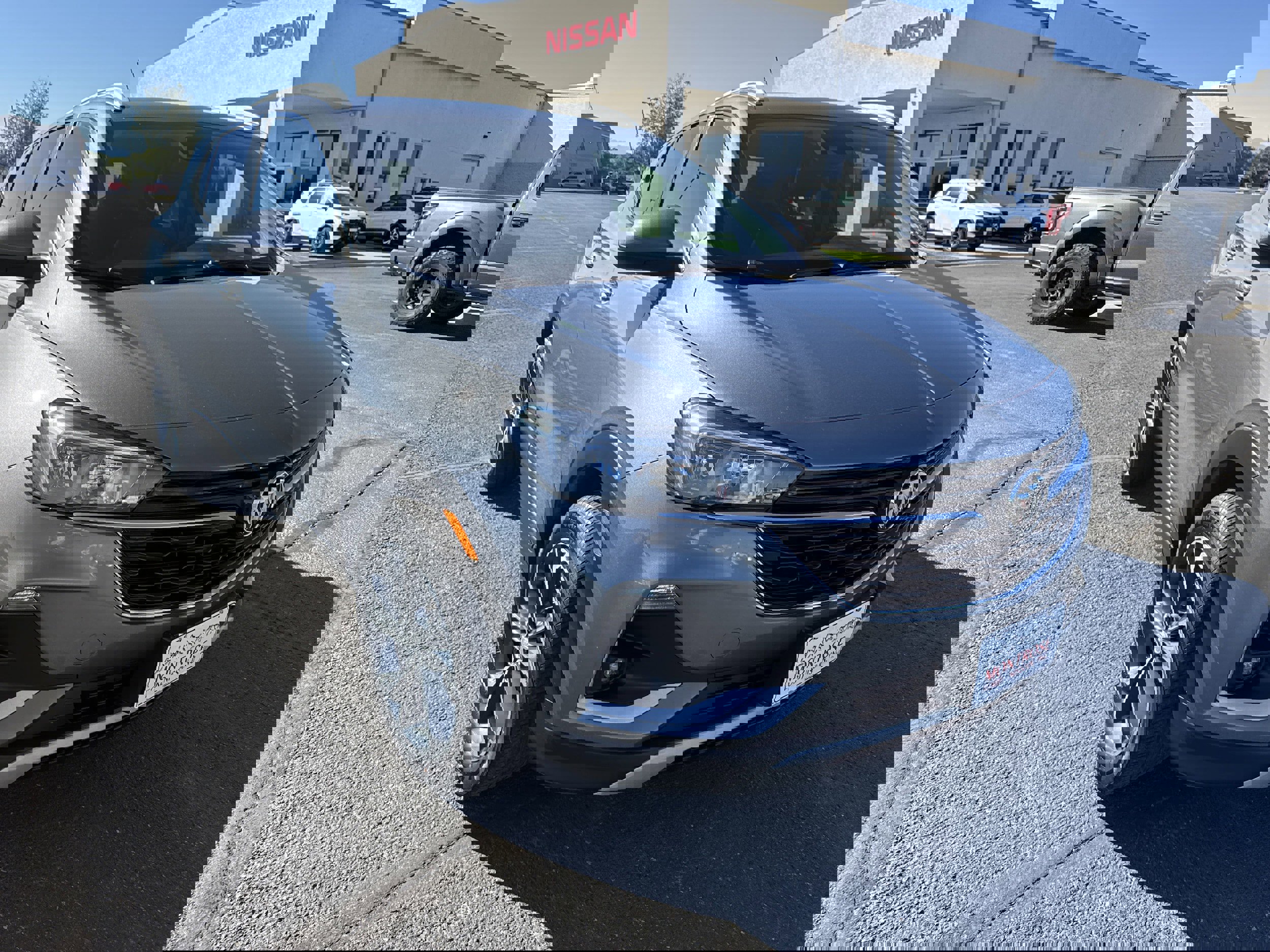 Used 2022 Buick Encore GX Select image 3