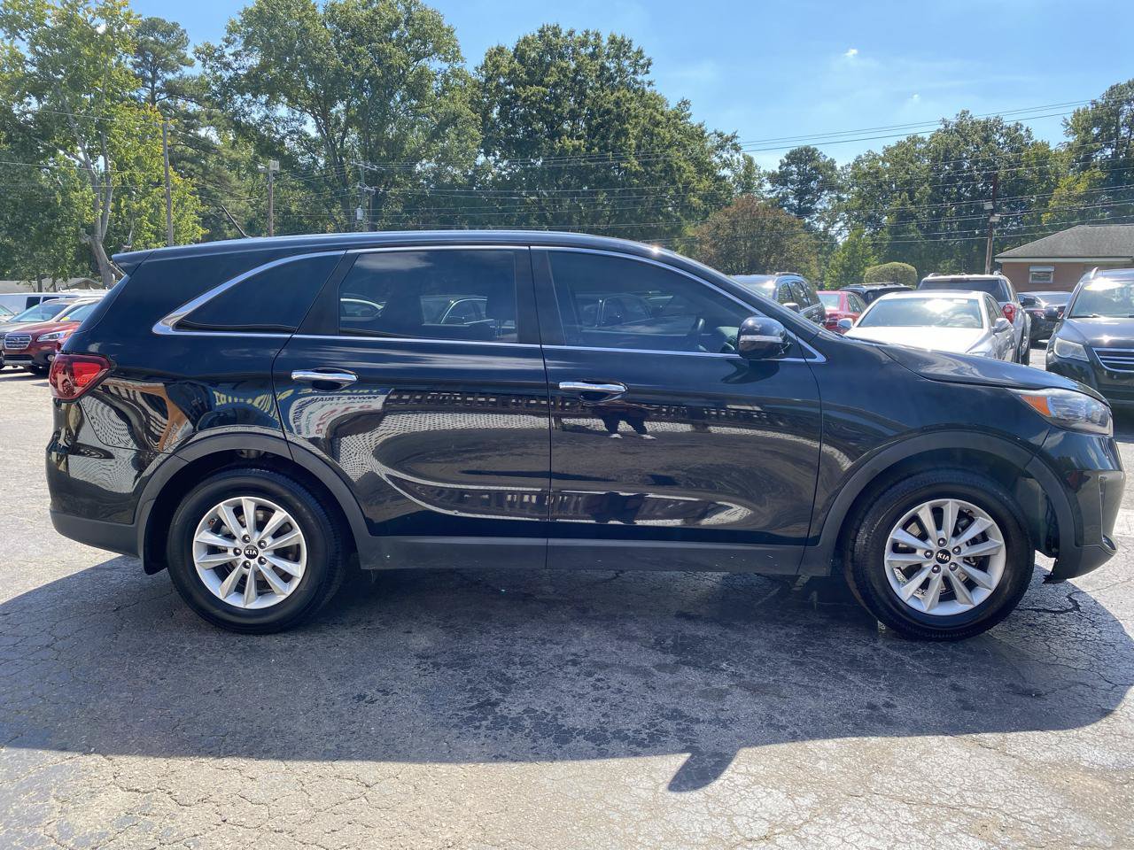 Used 2020 Kia Sorento LX FWD image 4
