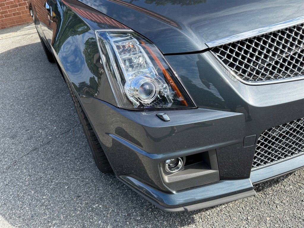 Used 2011 Cadillac CTS V w/ Wood Trim Package image 10