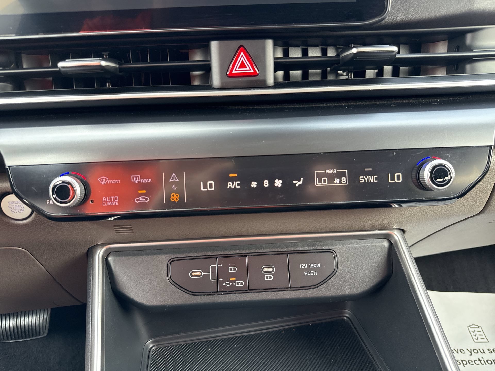 Used 2026 Kia Carnival FWD image 16