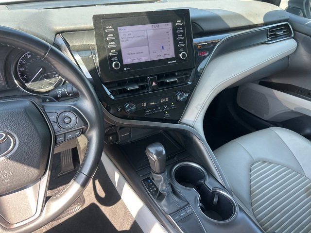 Used 2024 Toyota Camry SE image 30