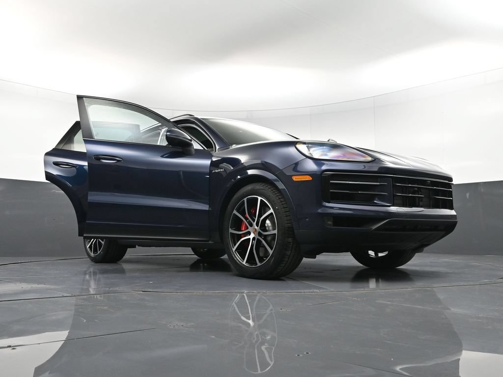 New 2026 Porsche Cayenne S AWD/4WD image 37
