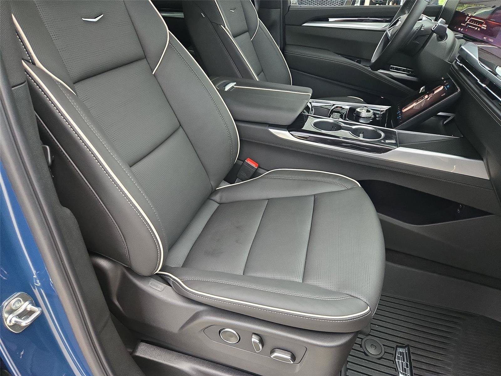 New 2026 Cadillac Escalade Sport w/ Touring Package AWD/4WD image 29