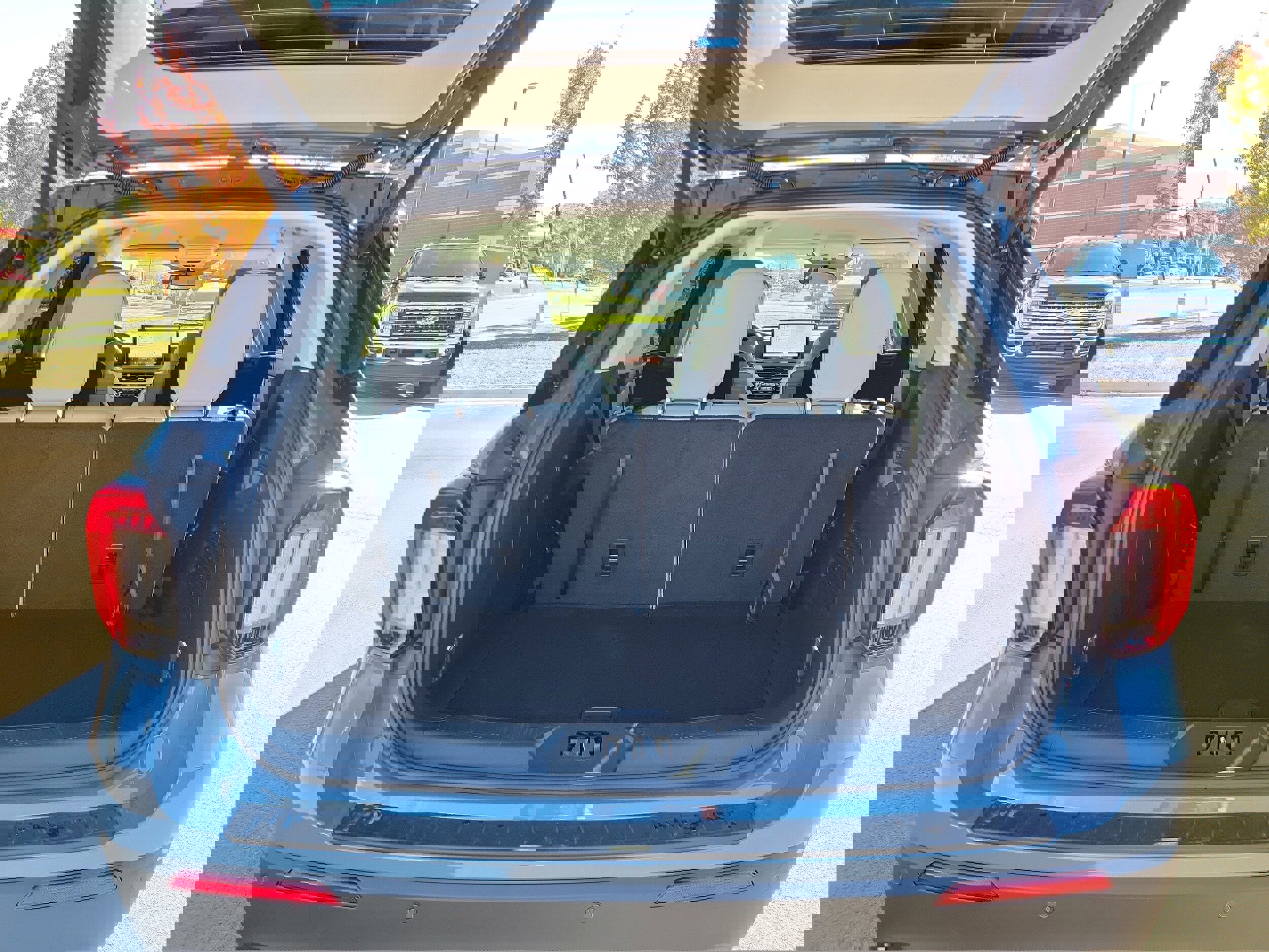 New 2026 Ford Explorer Active w/ Active Comfort Package image 8