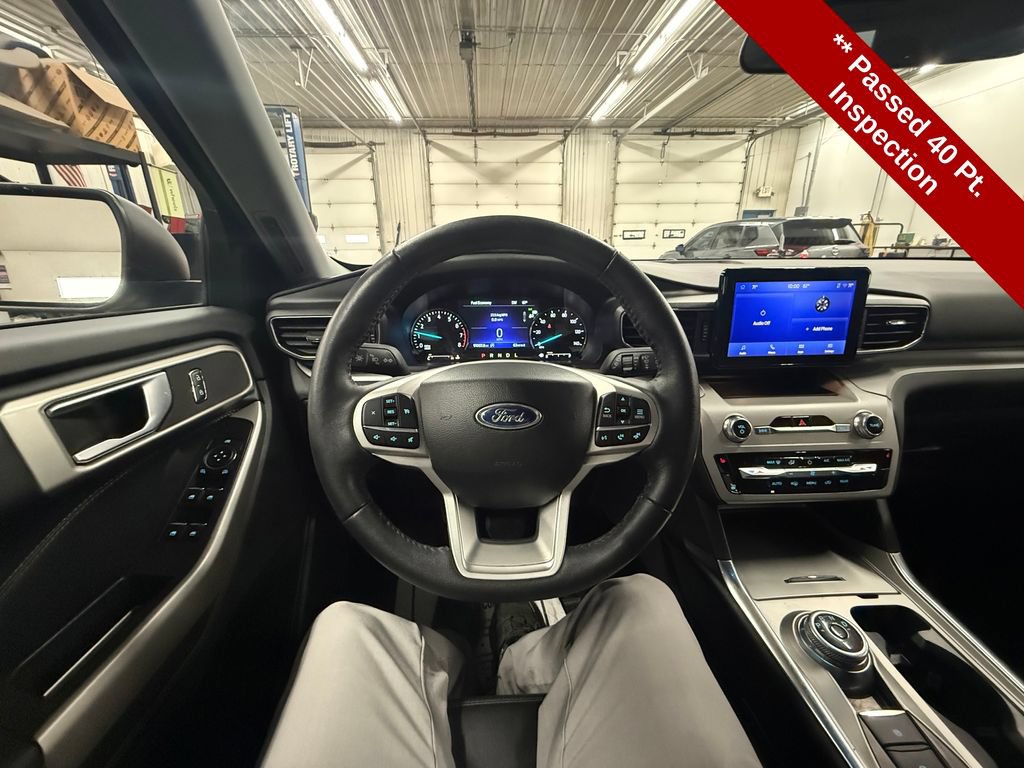 Used 2023 Ford Explorer XLT w/ Equipment Group 202A AWD/4WD image 16