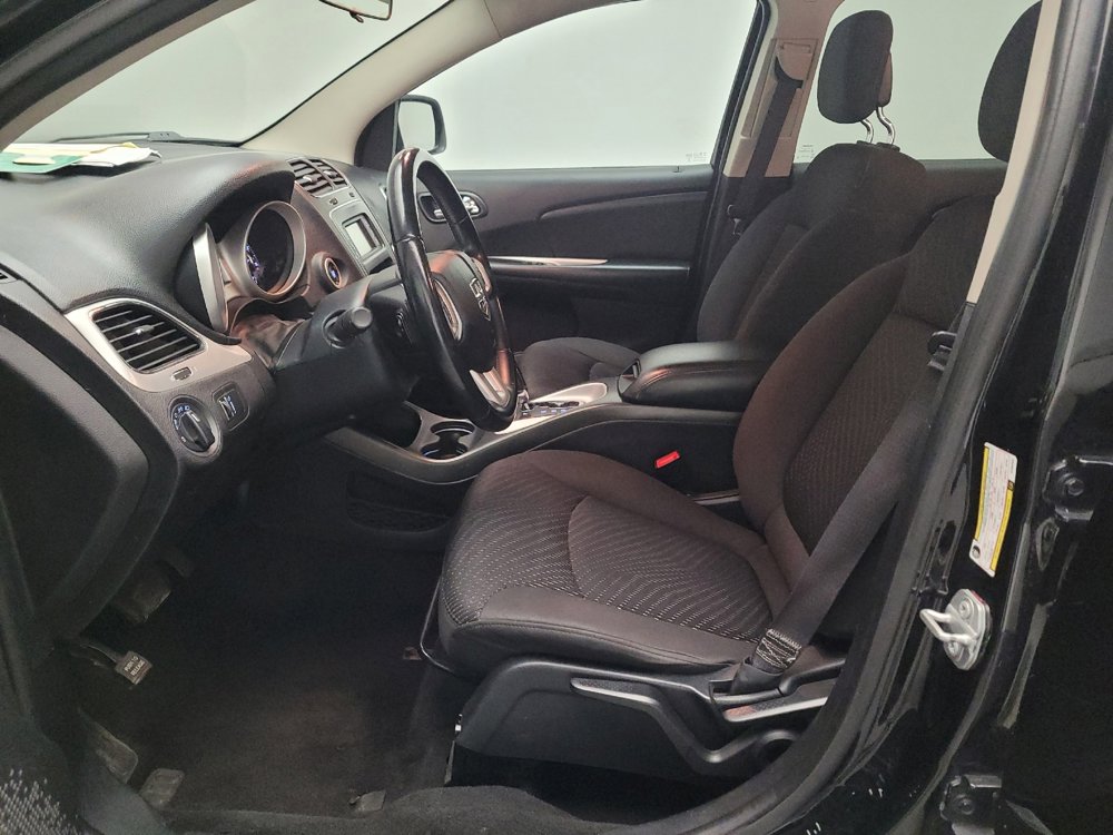 Used 2017 Dodge Journey SE w/ Flexible Seating Group image 17