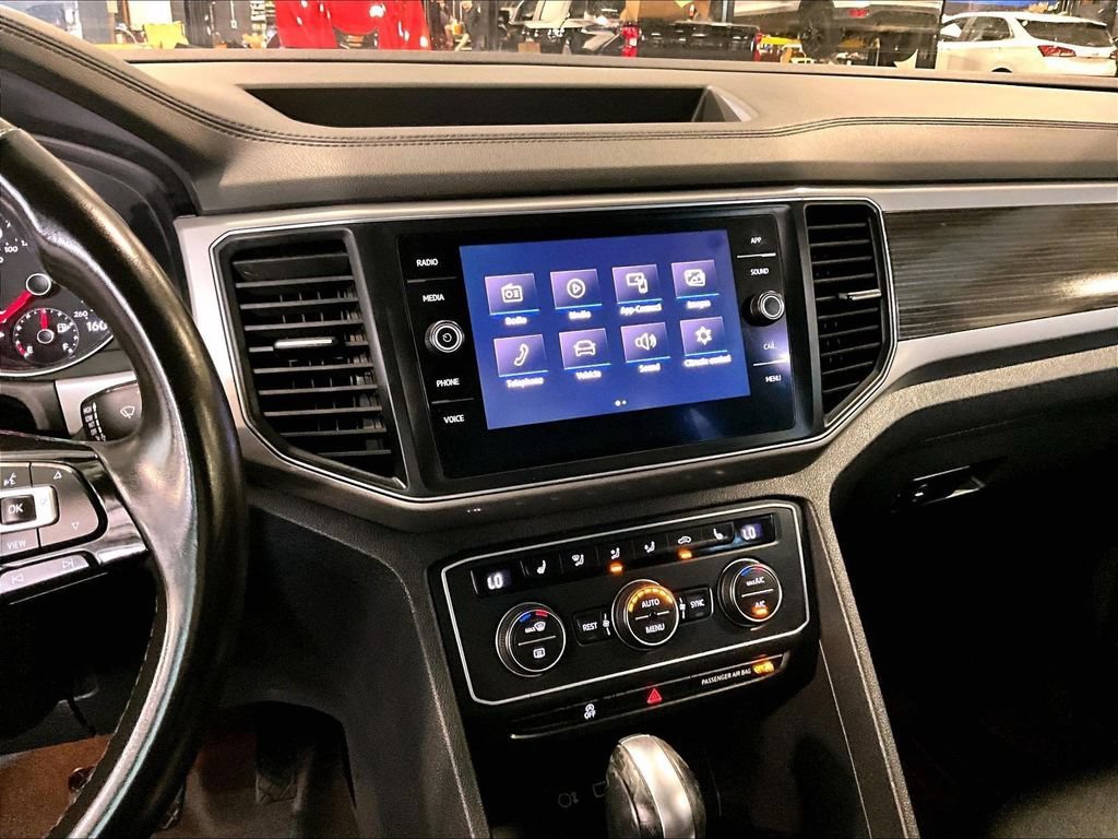 Used 2019 Volkswagen Atlas SE w/ Towing Package AWD/4WD image 19