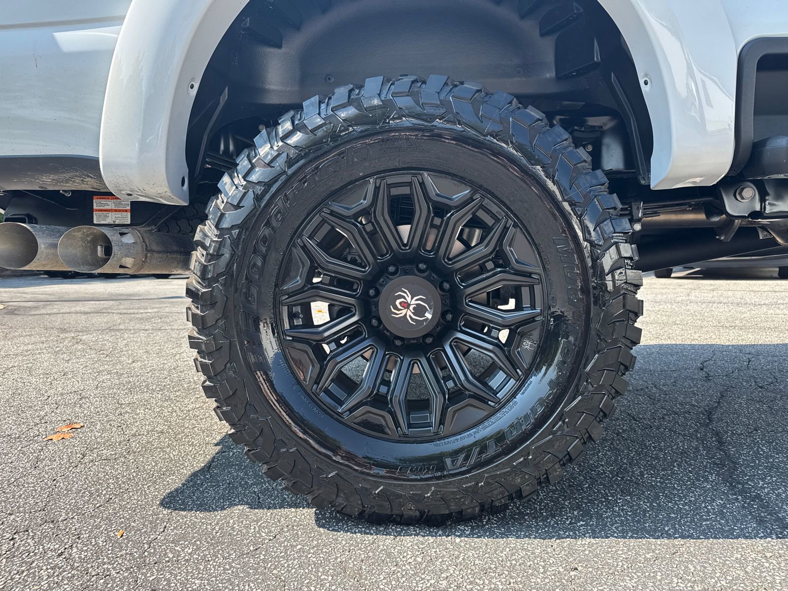 New 2025 Ford F250 Lariat w/ Lariat Ultimate Package image 17