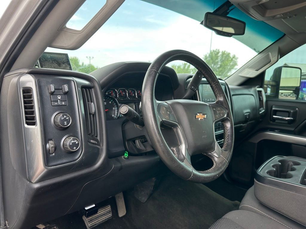 Used 2016 Chevrolet Silverado 2500 LT AWD/4WD image 12