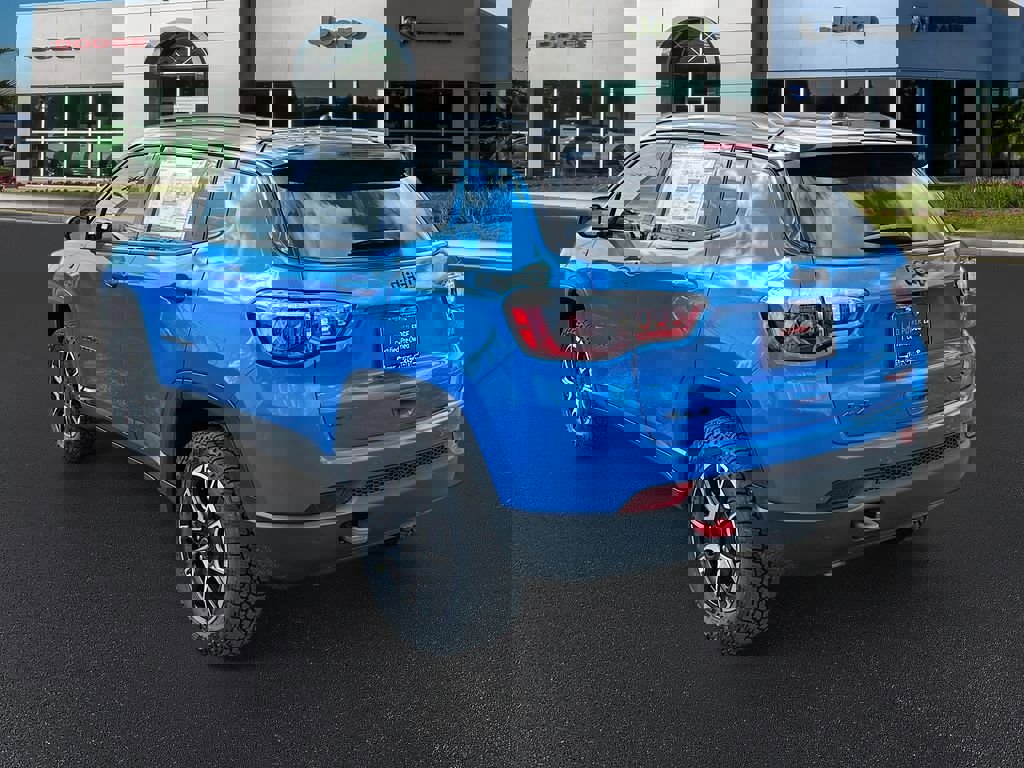 New 2026 Jeep Compass Trailhawk image 5