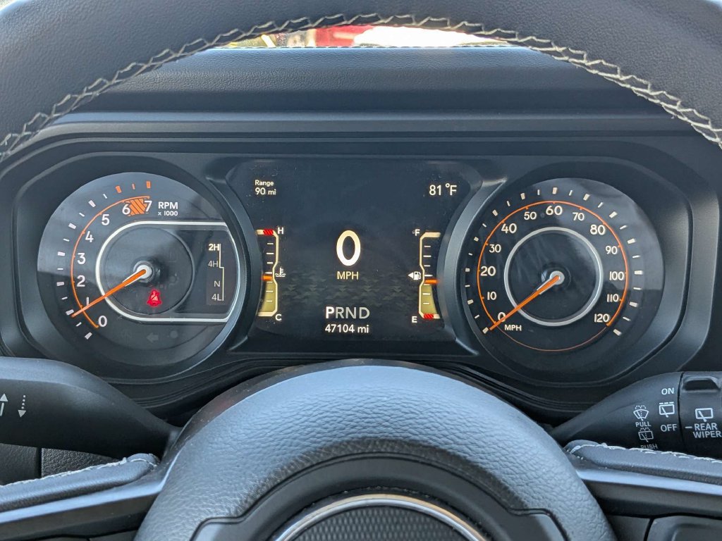 Used 2025 Jeep Wrangler Unlimited Rubicon AWD/4WD image 22