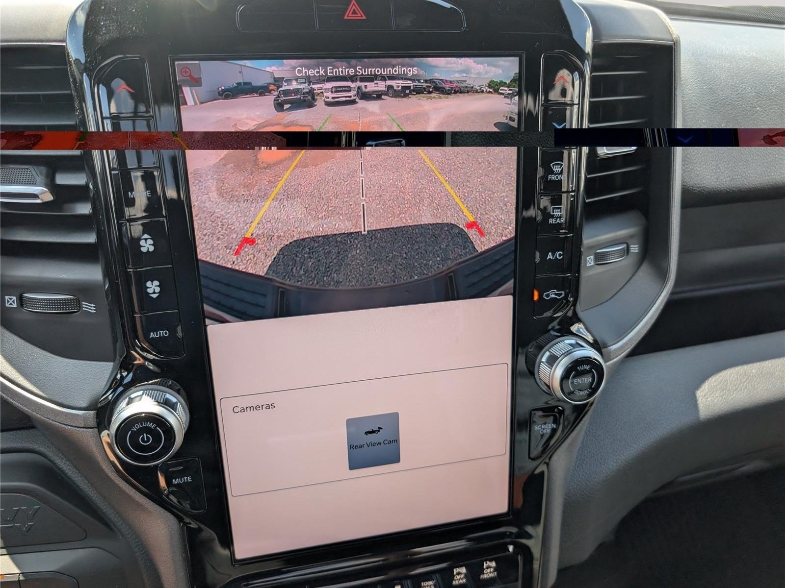 New 2026 RAM 2500 Tradesman AWD/4WD image 17
