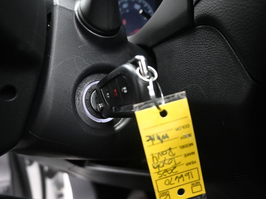 Used 2025 Toyota RAV4 LE image 27