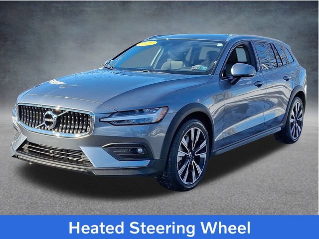 Used 2021 Volvo V60 T5 Cross Country w/ Climate Package image 4