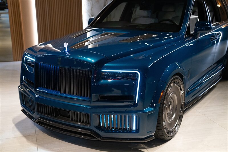Used 2026 Rolls-Royce Cullinan AWD/4WD image 12