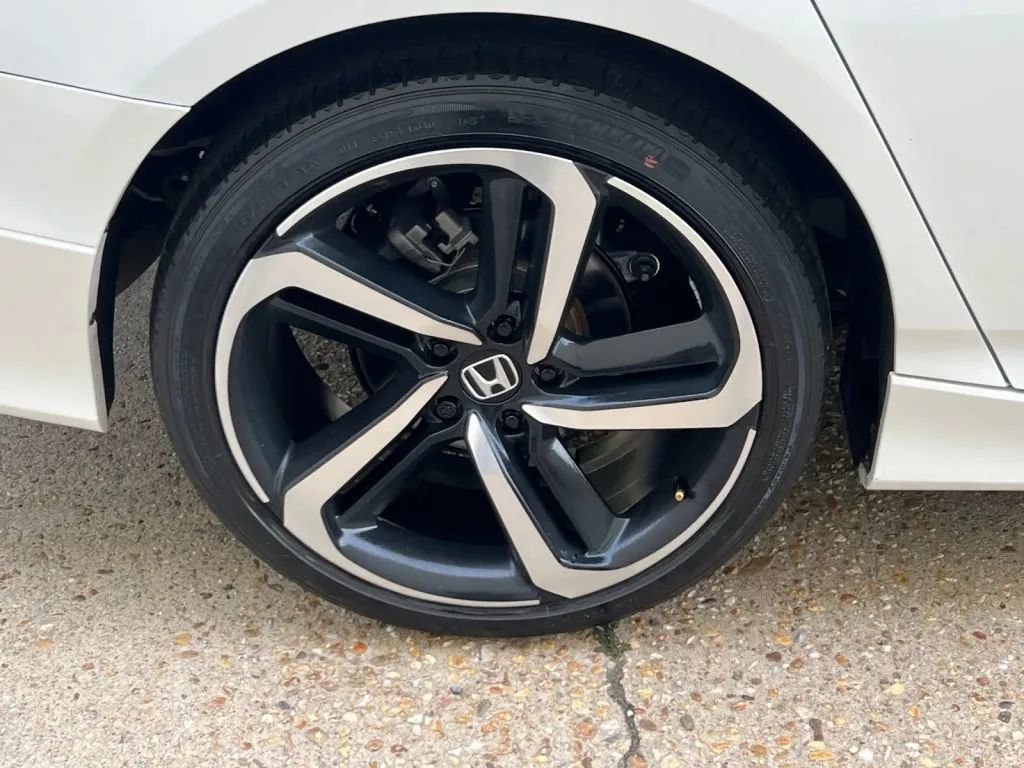 Used 2022 Honda Accord Sport image 36