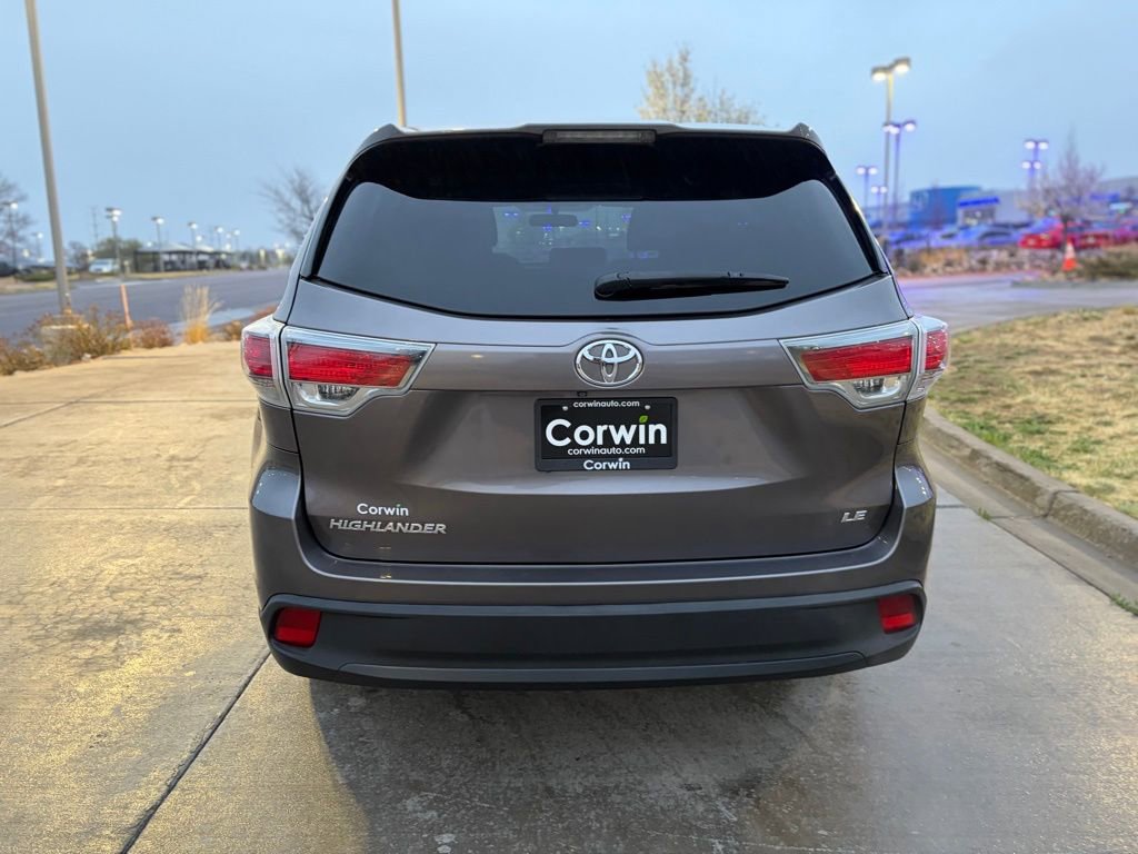 Used 2015 Toyota Highlander LE image 8