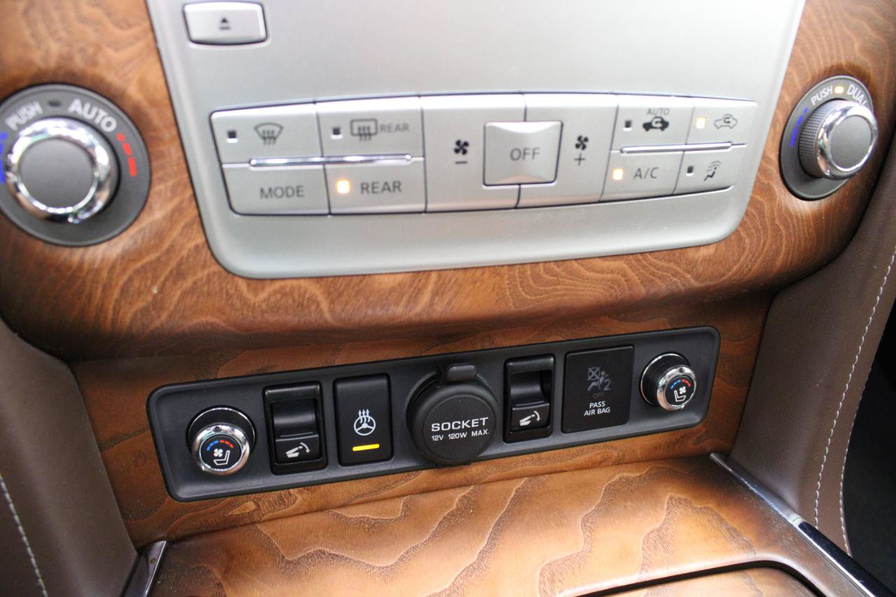 Used 2017 INFINITI QX80 Limited w/ All Season Package AWD/4WD image 70