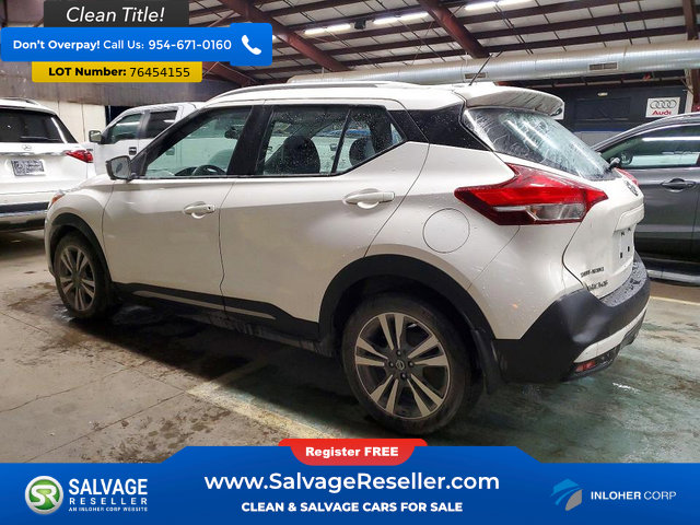 Used 2019 Nissan Kicks SR w/ SR Premium Package image 3