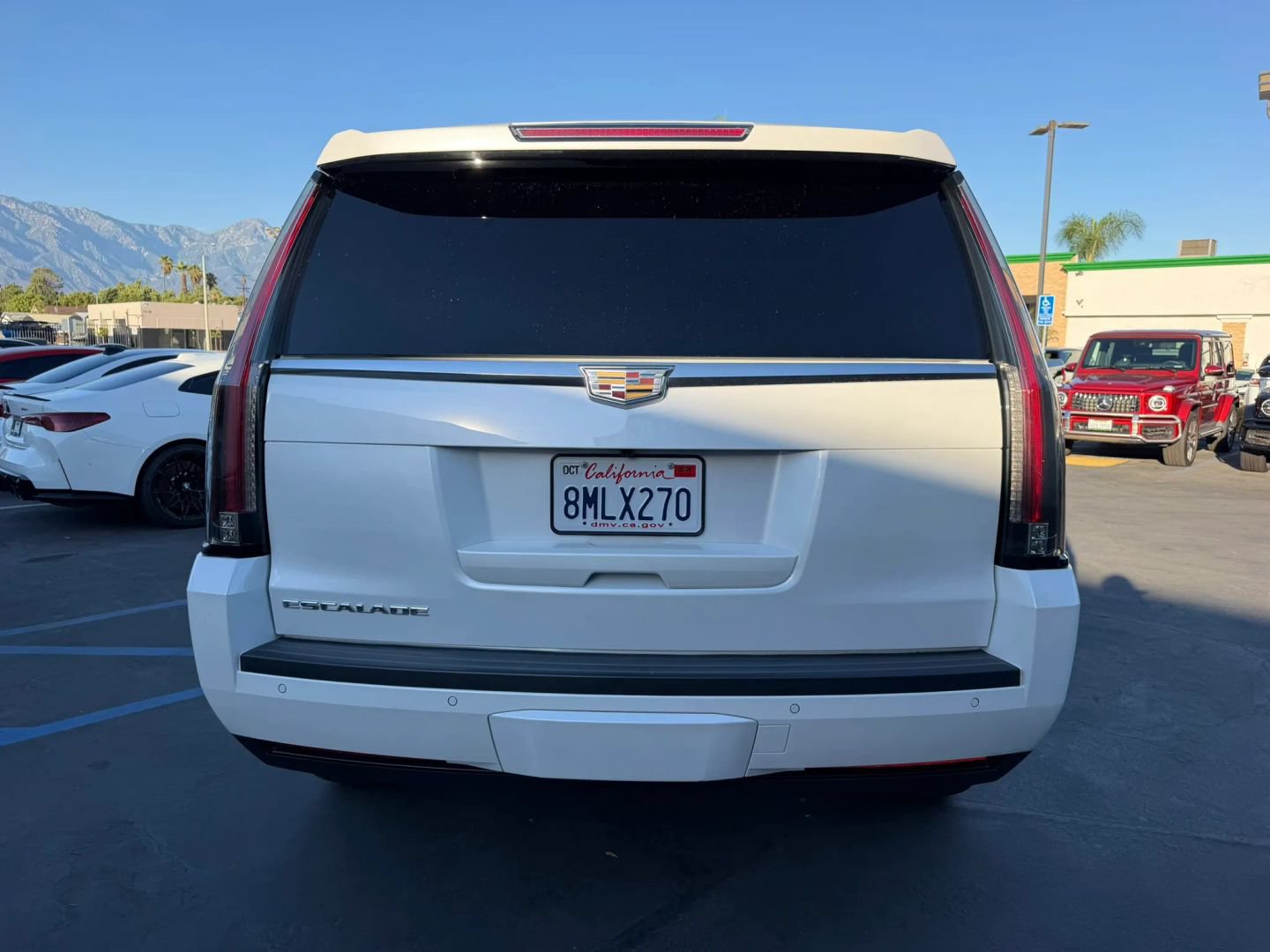 Used 2016 Cadillac Escalade Premium RWD image 7