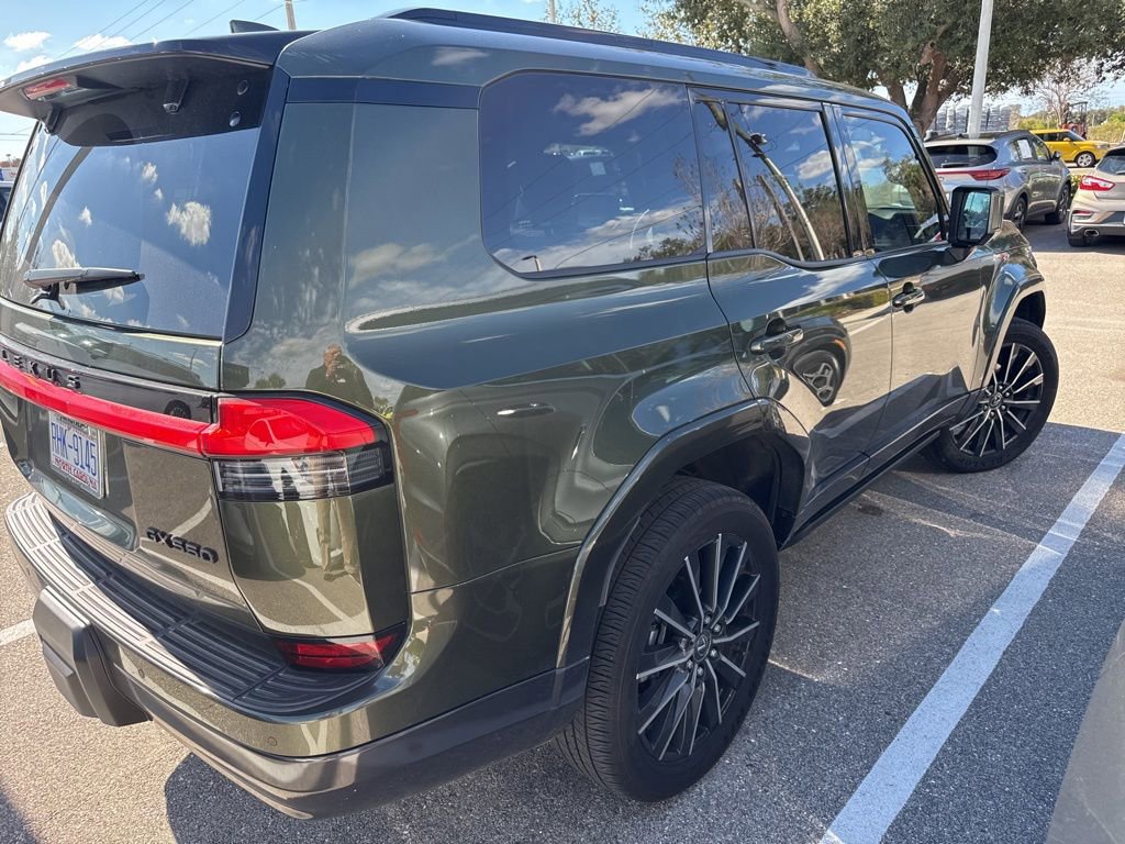 Used 2025 Lexus GX 550 image 14
