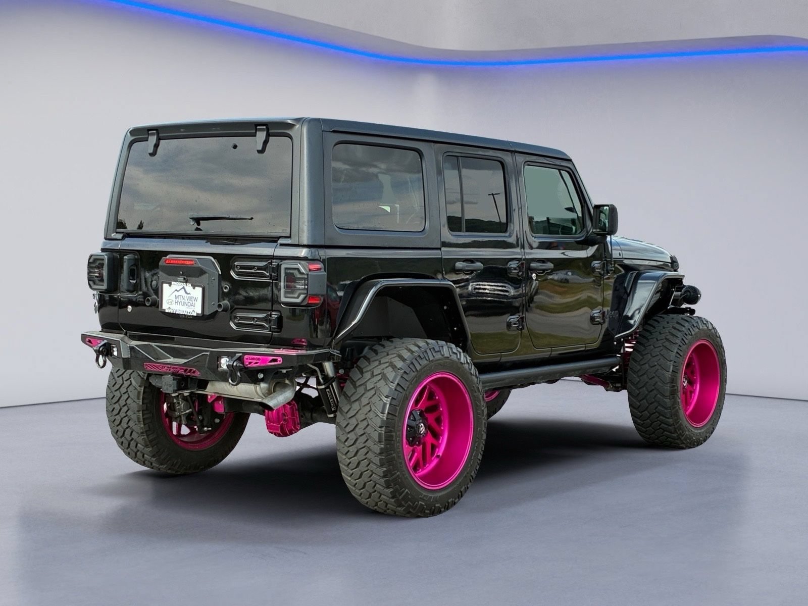 Used 2020 Jeep Wrangler Unlimited Sport AWD/4WD image 3