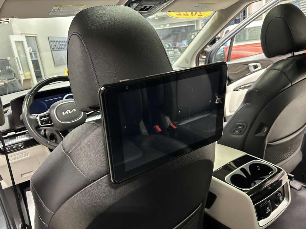 Used 2022 Kia Carnival SX Prestige image 54