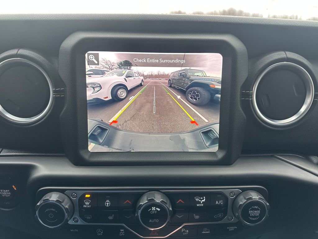 Used 2020 Jeep Gladiator Overland image 25