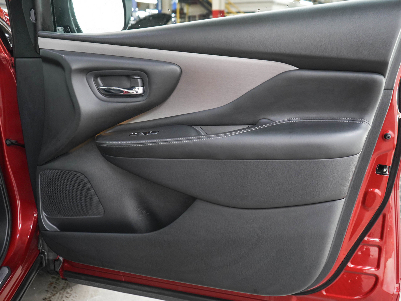 Used 2020 Nissan Murano SL w/ Moonroof Package AWD/4WD image 9