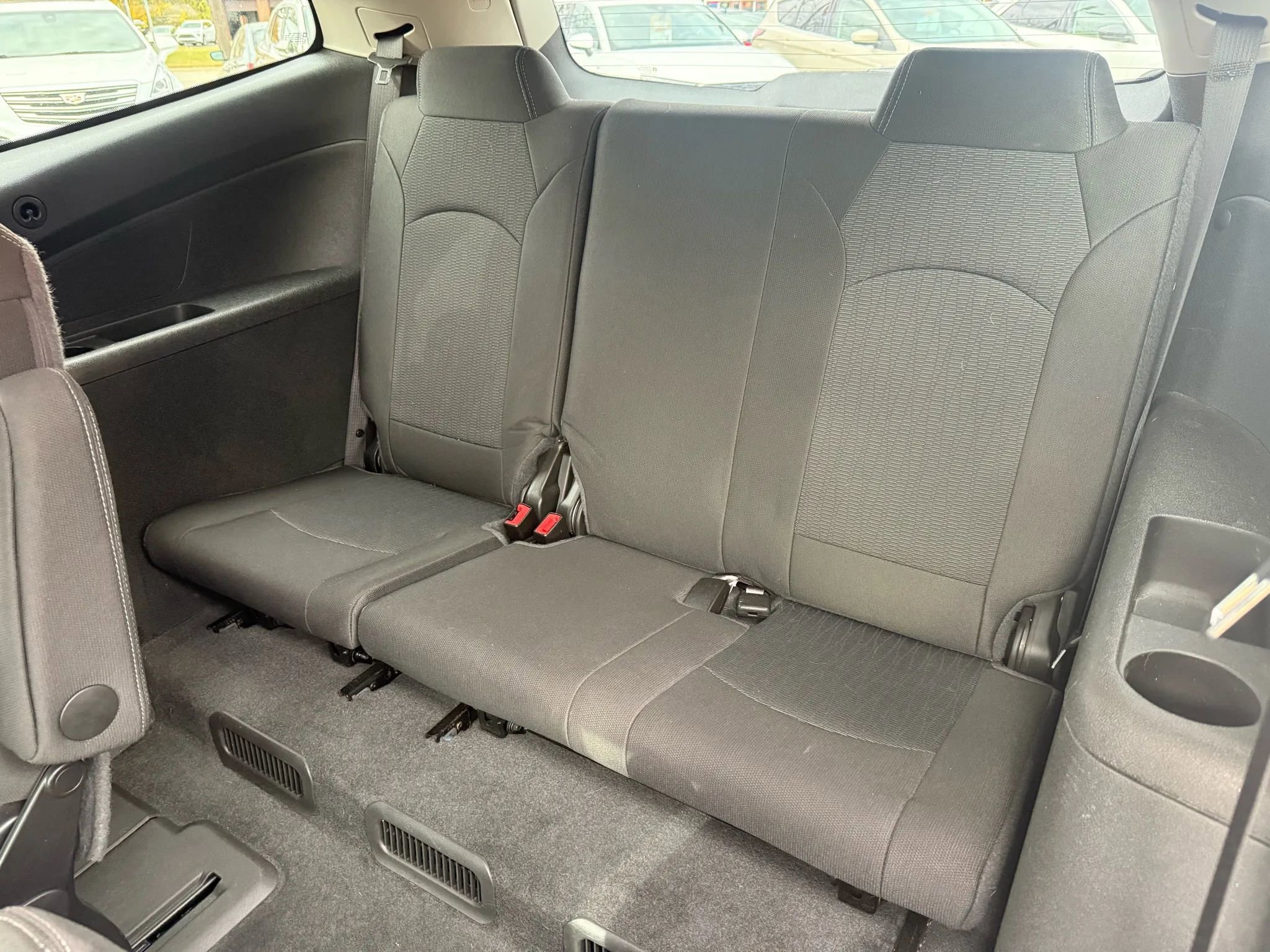 Used 2017 Chevrolet Traverse LT w/ Style and Technology Package image 28