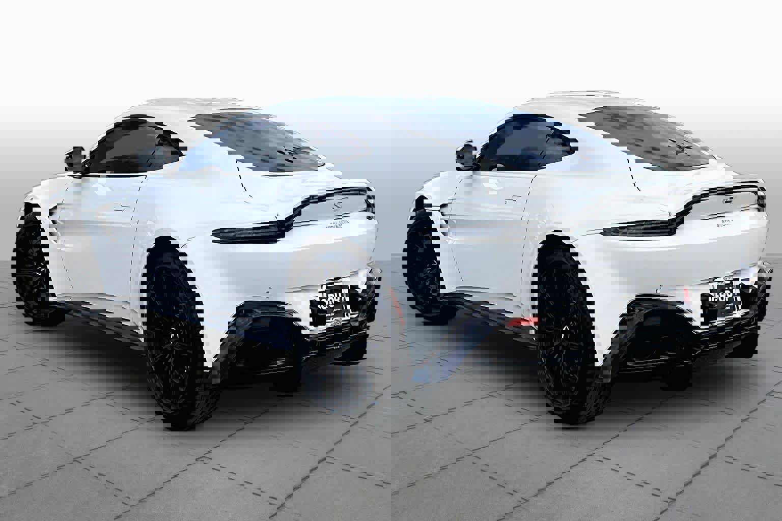 Used 2020 Aston Martin V8 Vantage Coupe image 7