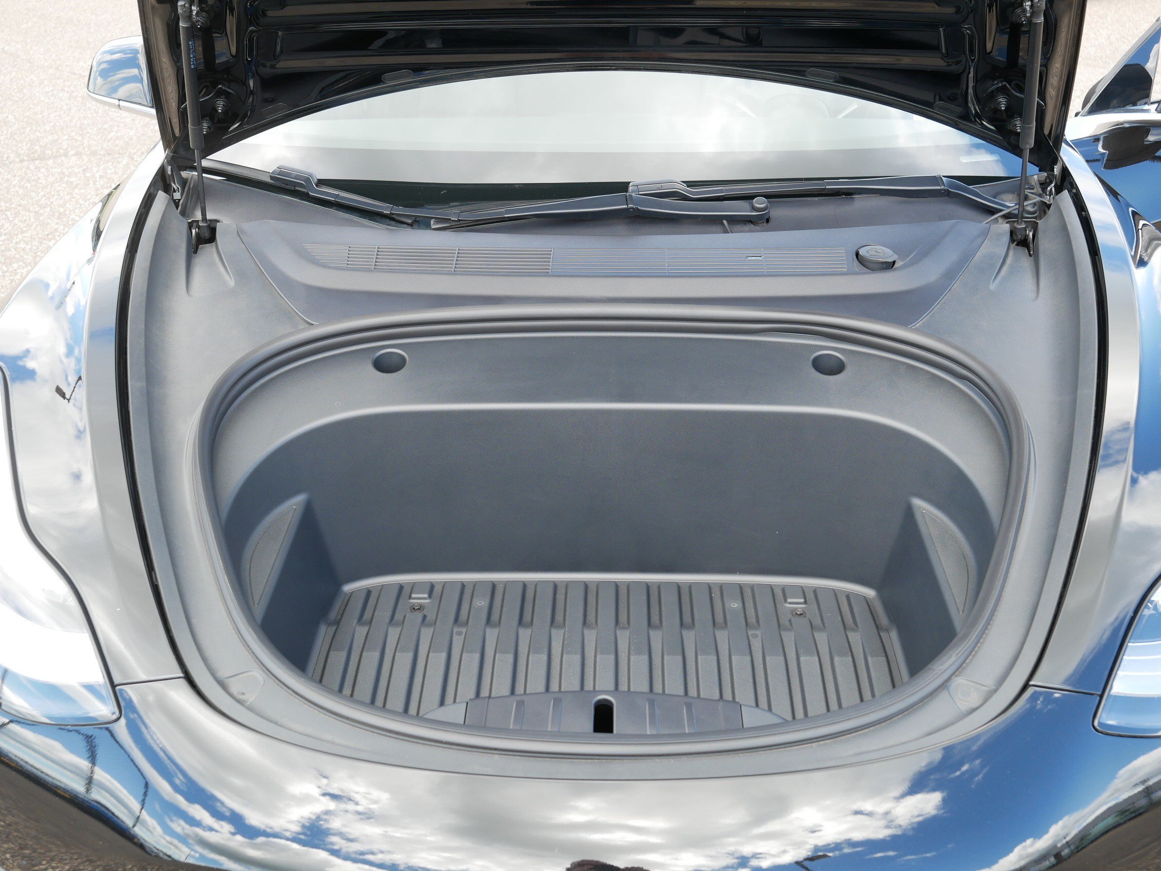 Used 2020 Tesla Model 3 Standard Range RWD image 37