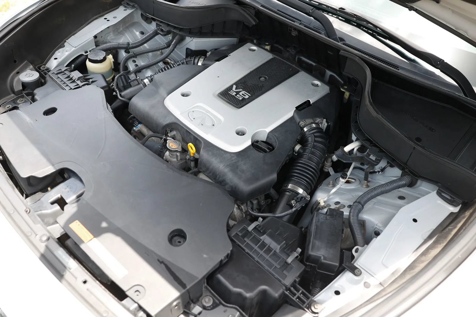 Used 2011 INFINITI FX35 2WD w/ Premium Pkg image 47