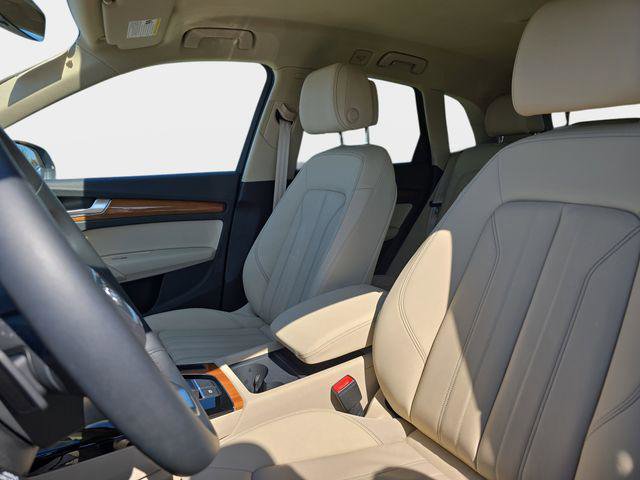 Used 2023 Audi Q5 2.0T Premium AWD/4WD image 18