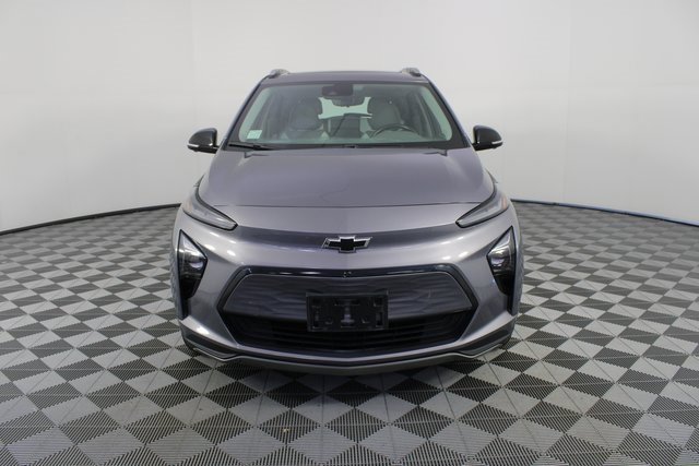 Used 2023 Chevrolet Bolt EUV Premier w/ Sun & Sound Package image 28
