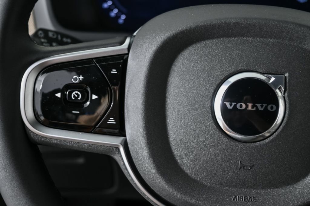 Used 2026 Volvo XC90 B6 Plus w/ Protection Package Premier image 12