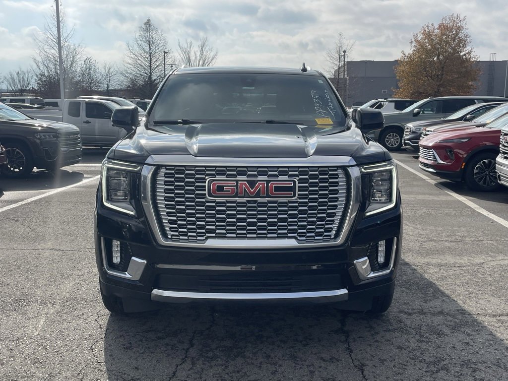 Used 2022 GMC Yukon Denali image 2