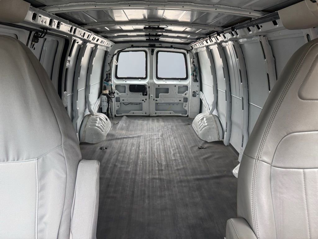 Used 2019 Chevrolet Express 2500 Extended w/ Driver Convenience Package image 18