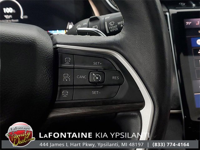 Used 2022 Jeep Grand Cherokee Limited image 17